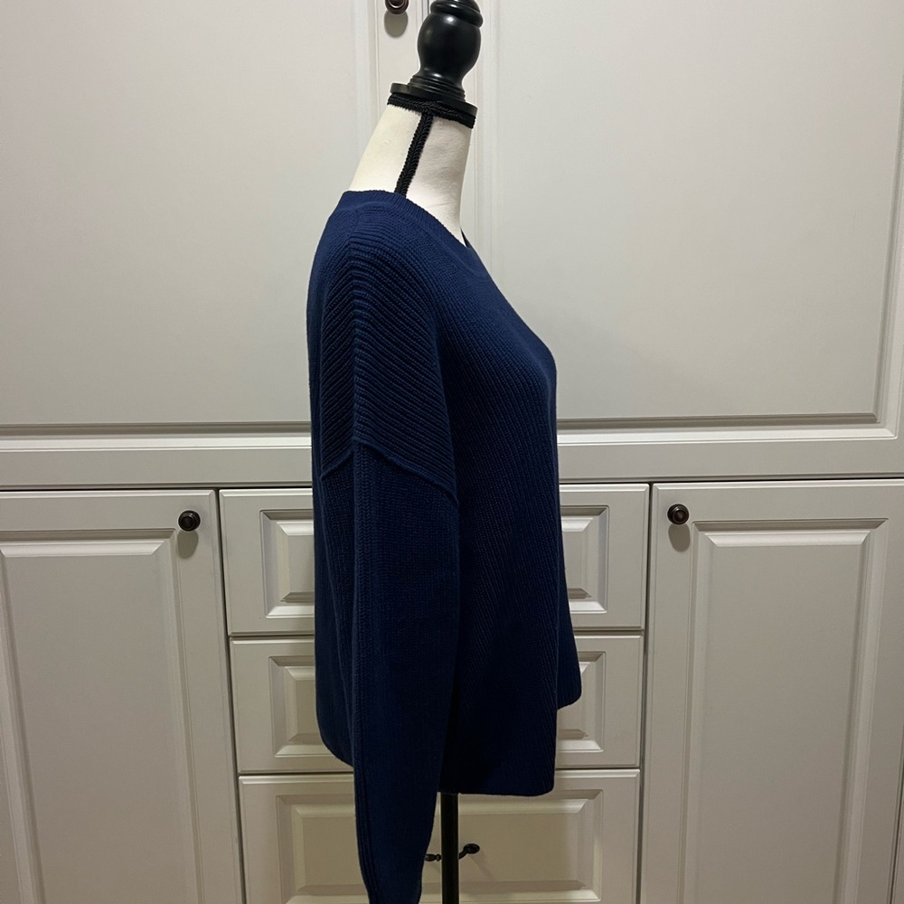 NWT Banana Republic Deep Blue Crew Neck 100% Organic cotton oversized sweater - Picture 6 of 10